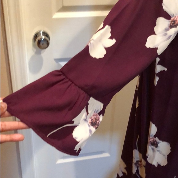 Burgundy floral print Dress - Picture 6 of 7